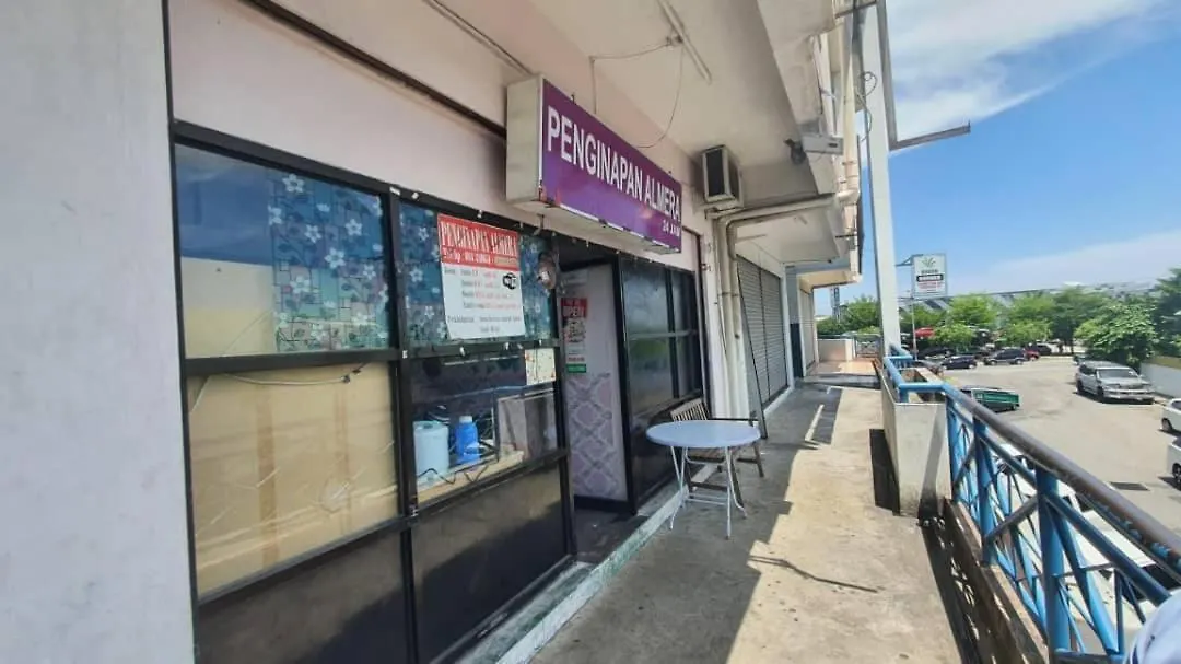 Spot On 90836 Penginapan Almera Inanam