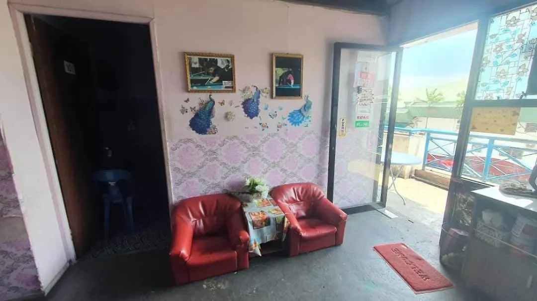Hotel Spot On 90836 Penginapan Almera Inanam